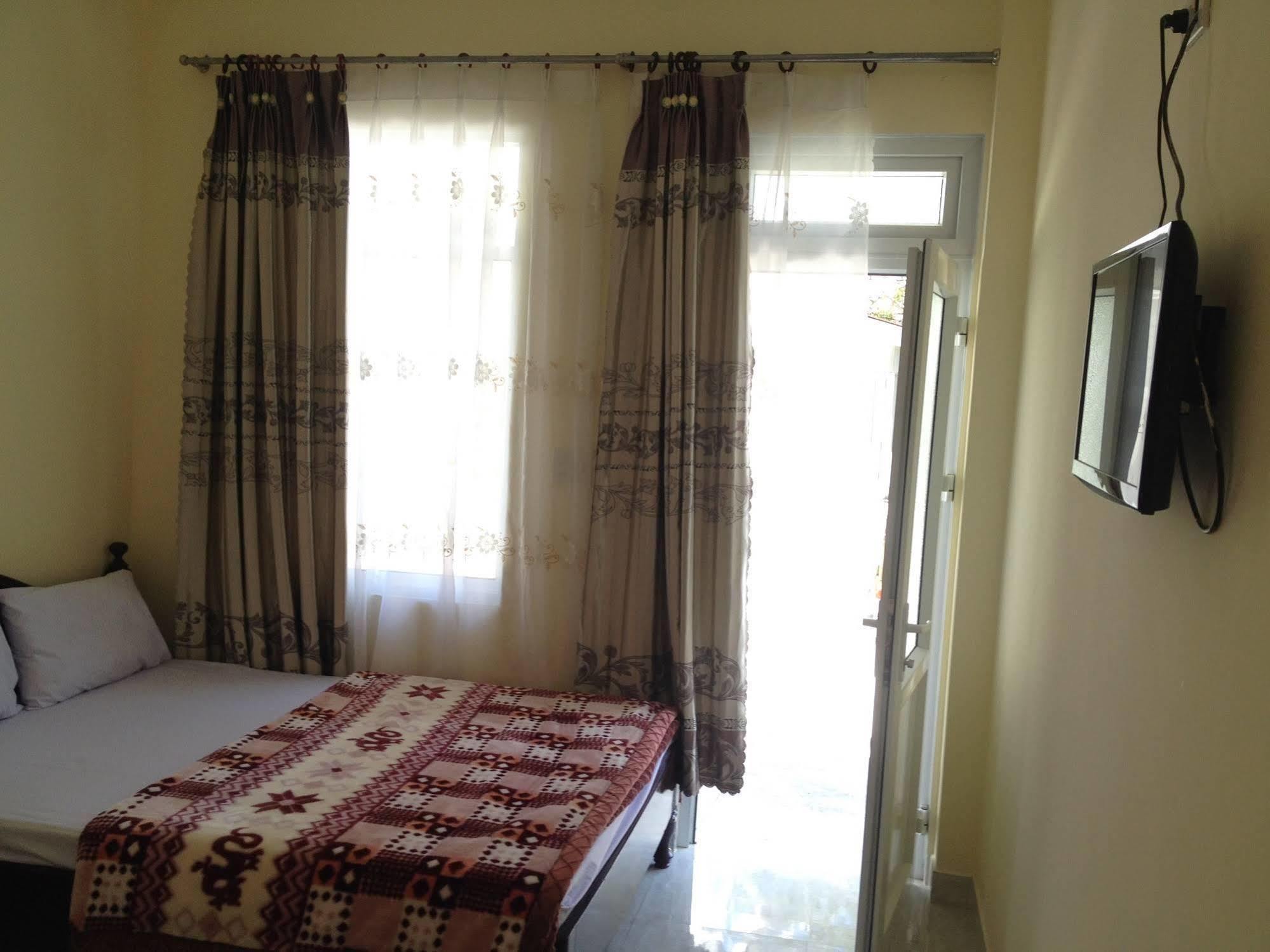 Phuong Hong Guesthouse Da Lat Kültér fotó